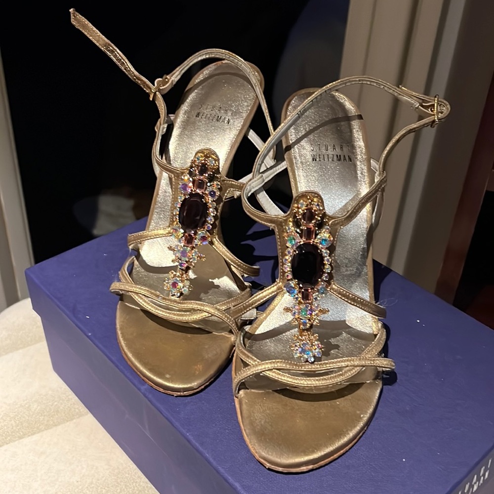 Gold satin jewel front sandal